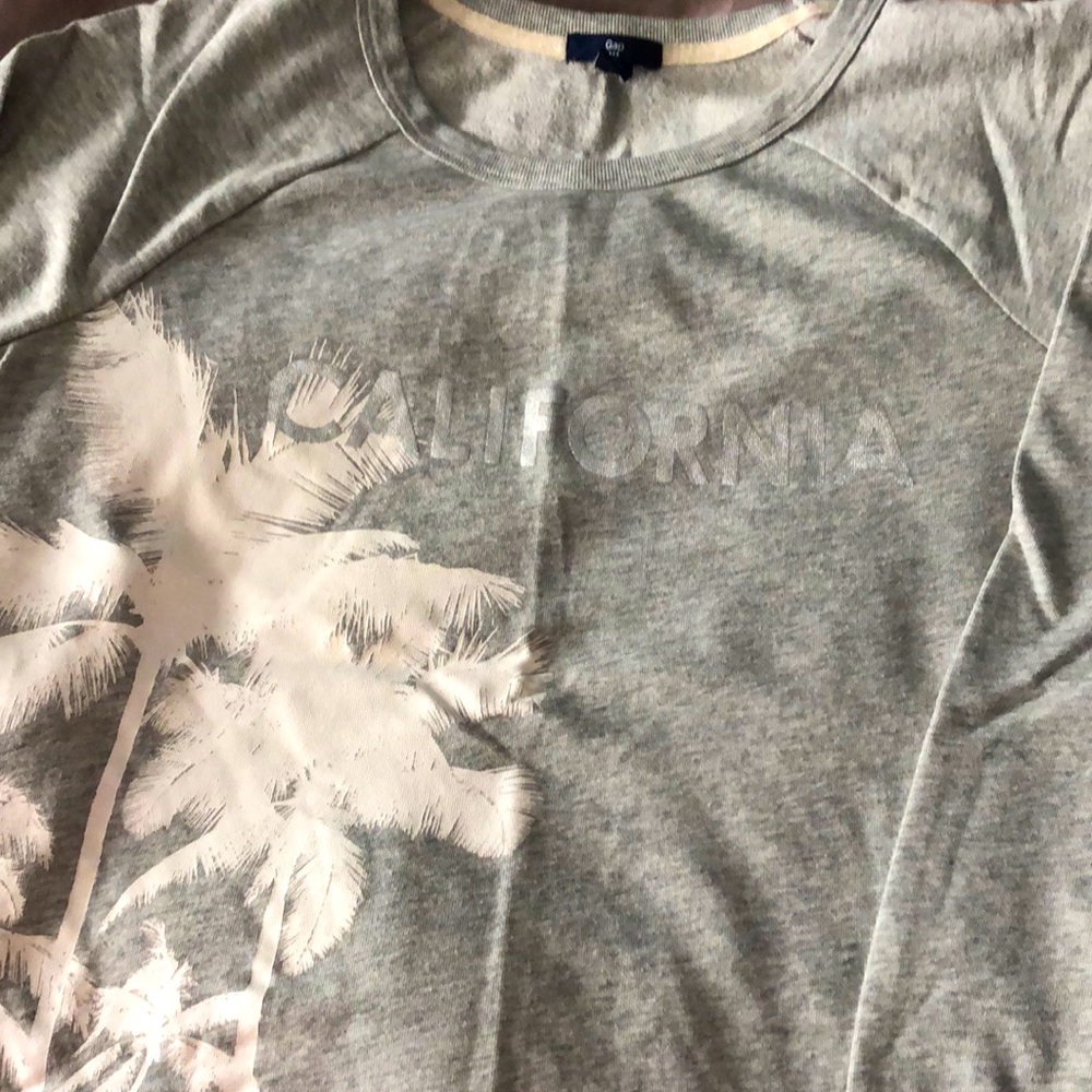 GAP long sleeve shirt